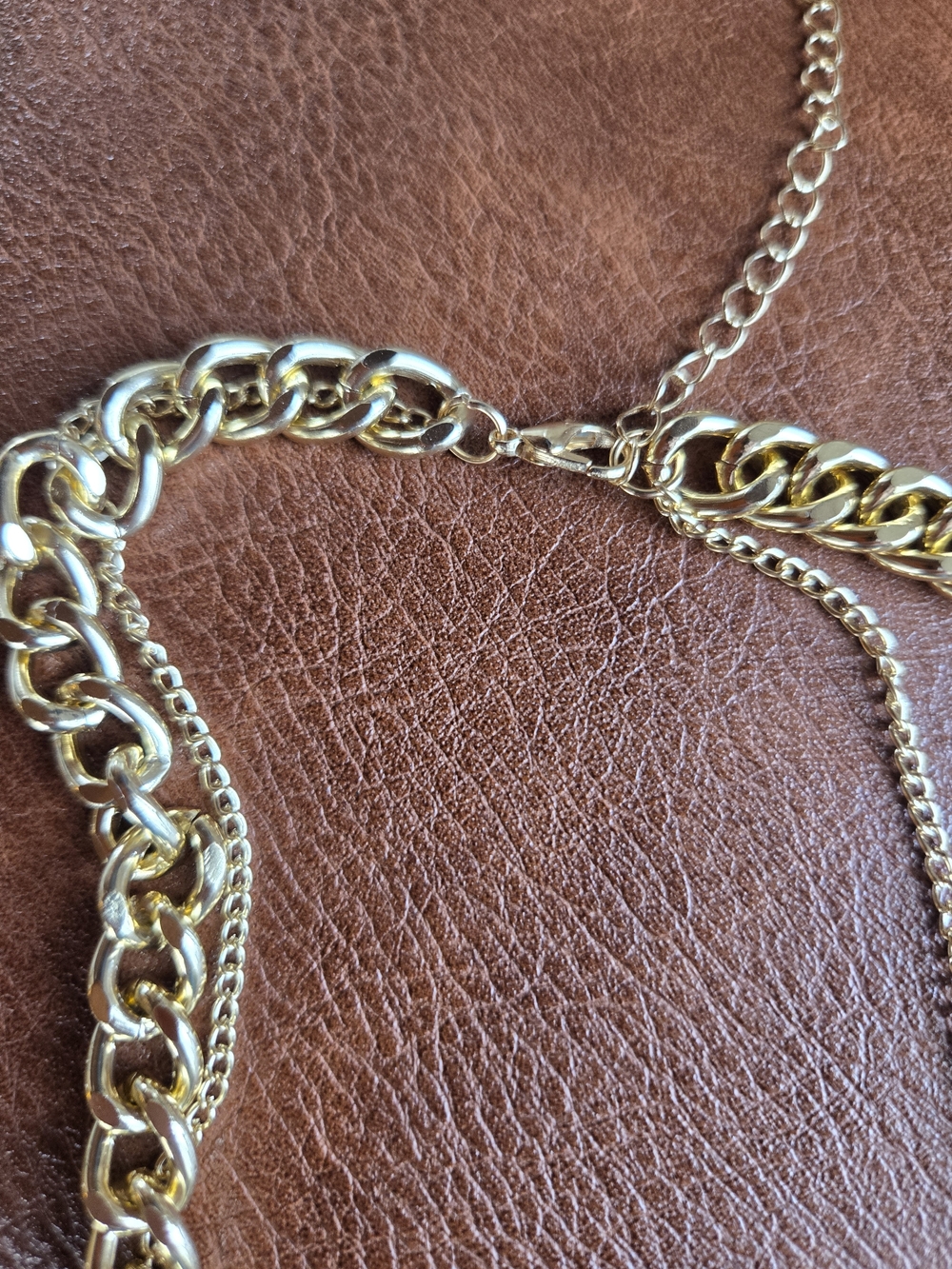 Gold Layered Coin Pendant Choker Necklace - Picture 7 of 8